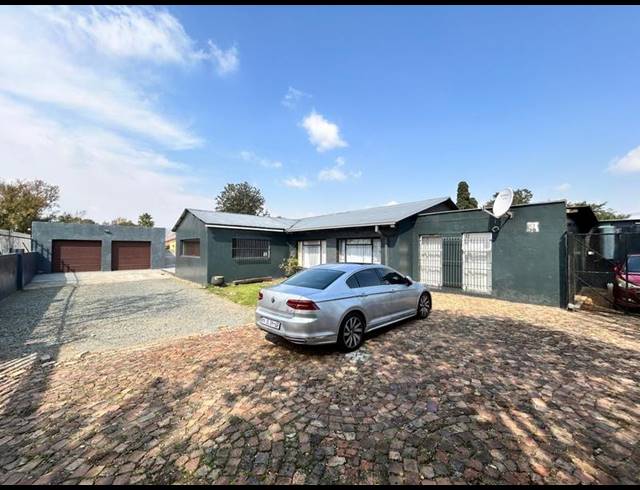 3 BEDROOM HOUSE FOR SALE IN DUNNOTTAR